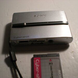 Sony CyberShot DSC-T9 6.0MP 3x Digital Camera Silver